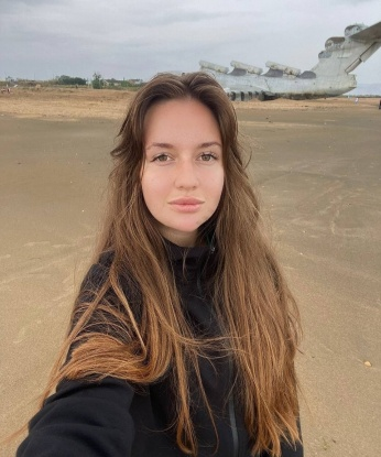 У меня богатый опыт и я знаю, как доставить удовольствие мужчине. Обладательница стройной фигуры, я создана для наслаждения и страсти 🔥 Мои услуги включают классический секс, оральные ласки, массаж и многое другое. У меня есть свидетельства благодарности от моих довольных клиентов, которые остались безумно довольны нашими встречами. Смотри мое фото и прекрасный вид на Москву из окна, и позвони мне, чтобы мы смогли провести время, наполненное страстью 💋 Жду тебя! Валерия